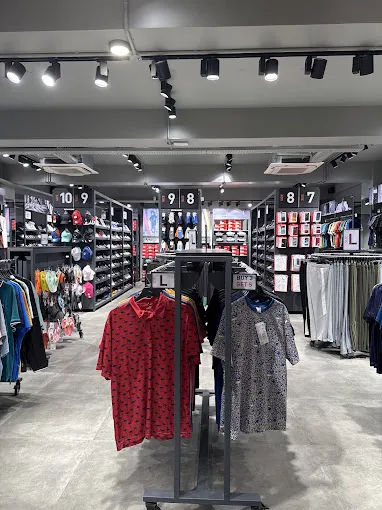 Puma store